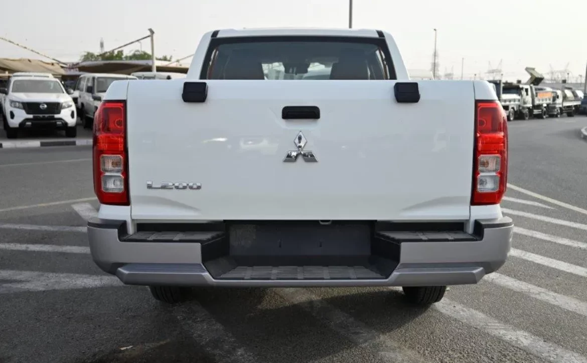 Mitsubishi L200 — photo 2